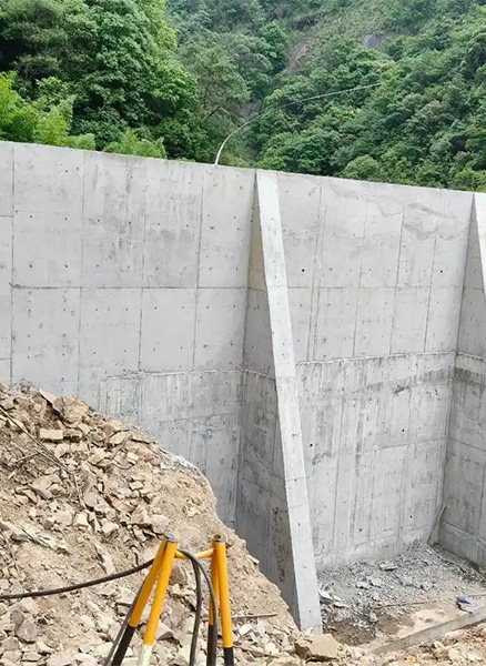 临沂苍山县重力式挡土墙